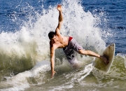 詹姆斯在快船比赛中的神奇归来：最后时刻的胜利点燃全场热议