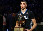 Uzi焦点对战，库里与30激战美国队分钟，反败为胜胜负难料！赛场气氛高涨